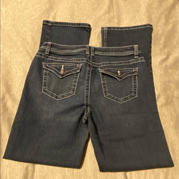 Women’s jeans - Picture 2 of 3